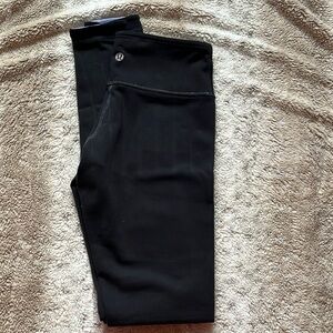 Lululemon reversible leggings size 4